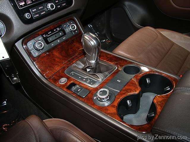 Volkswagen Touareg 2014 photo 18